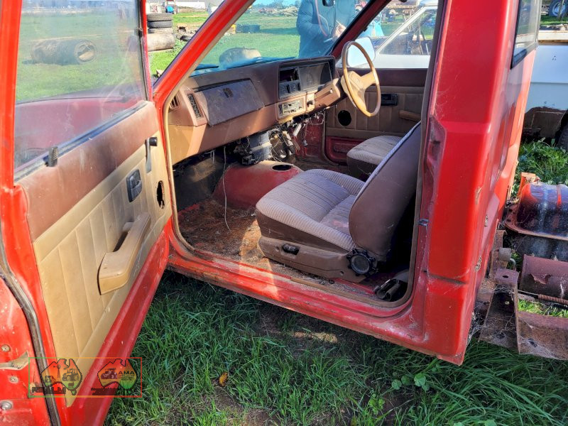 Rodeo Diesel 4x4 Rolling Chassis (Parts) - photo 8