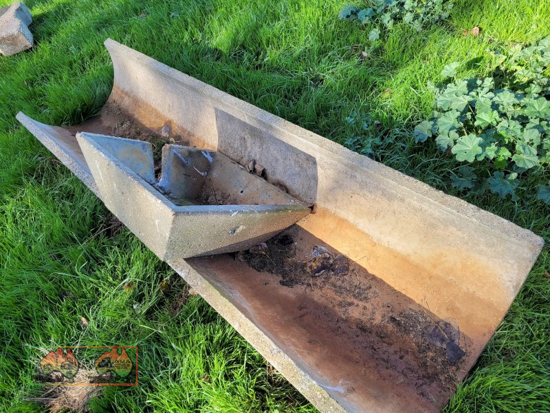 8ft Concrete Water Trough with Ends & Cover