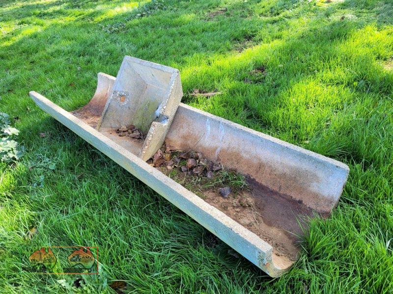 8ft Concrete Water Trough with Ends & Cover - photo 6