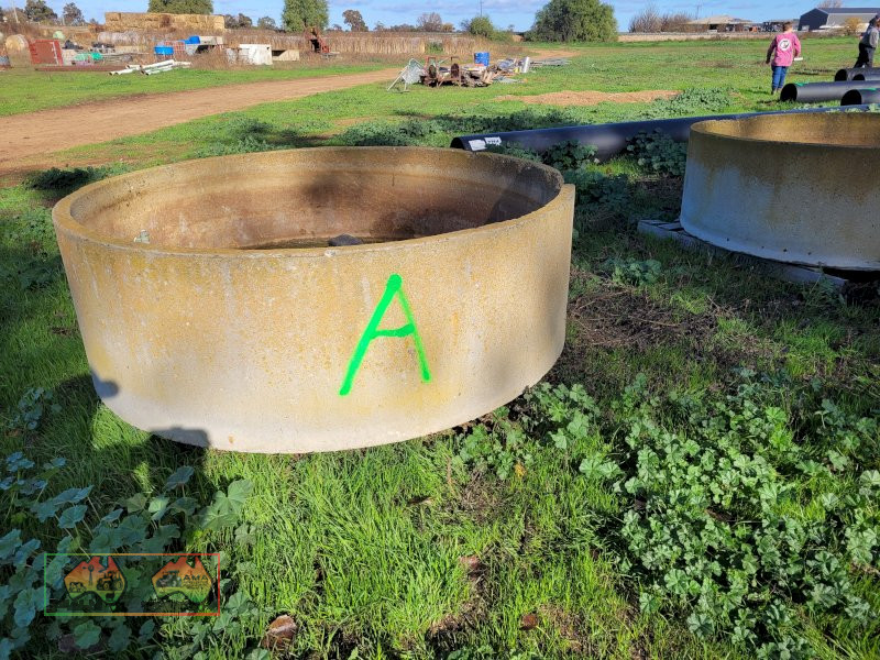 6ft Concrete Water Trough (A)
