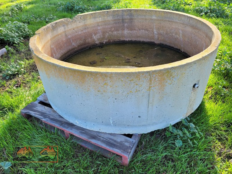 6ft Concrete Water Trough (A) - photo 6