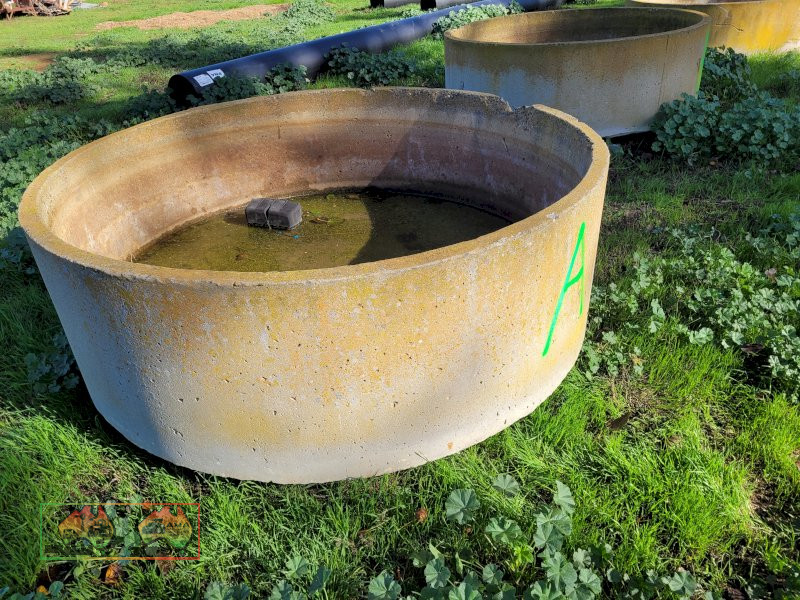 6ft Concrete Water Trough (A) - photo 7