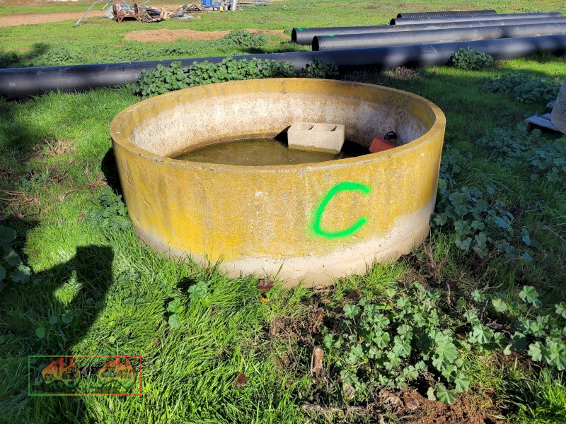 6ft Concrete Water Trough (C) - photo 2