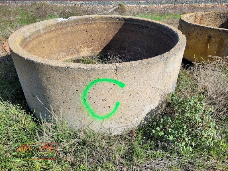 4ft Concrete Water Trough (C)