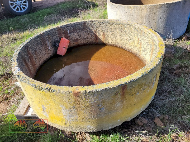 4ft Concrete Water Trough (D)
