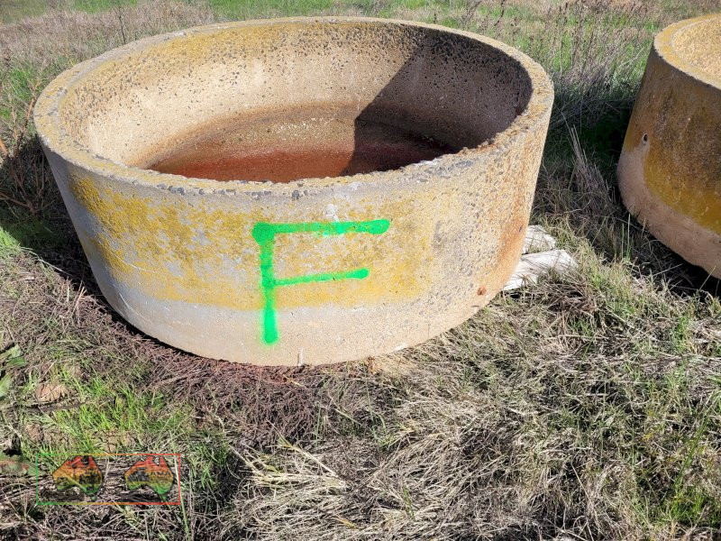 4ft Concrete Water Trough (F)