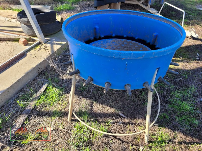 20 Teat Milk Feeder on Legs - photo 5