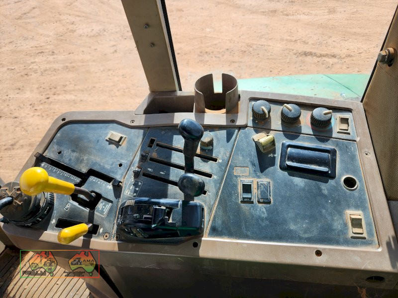 John Deere 7810 with FEL - photo 5