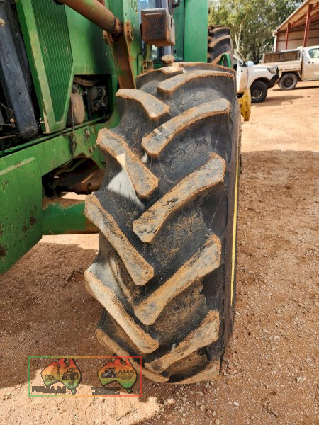 John Deere 7810 with FEL - photo 9