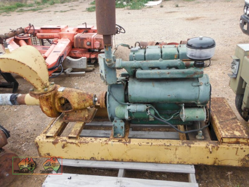 4 Cylinder Lister Diesel Pump - photo 2