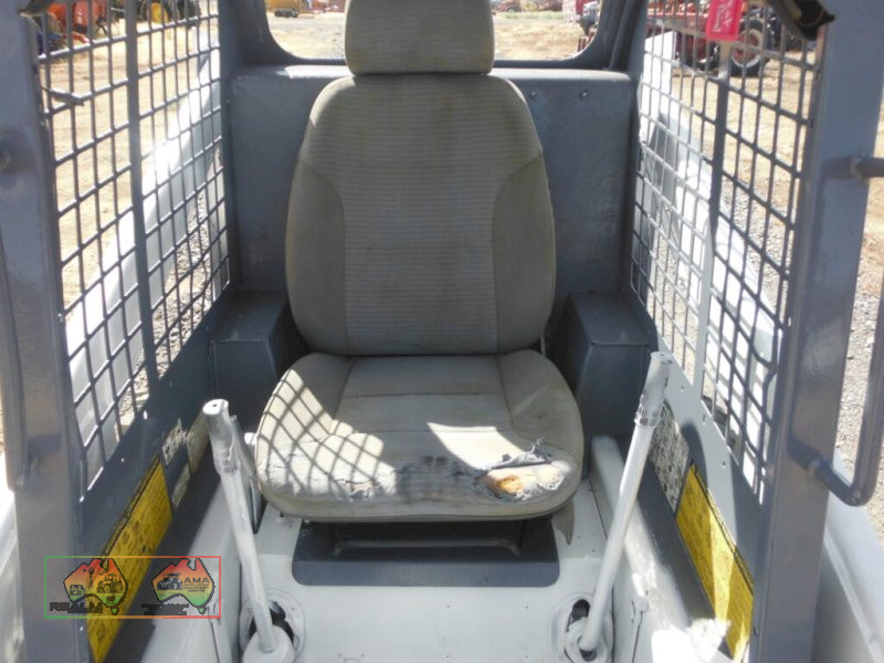 743 Bobcat Skid Steer - photo 5