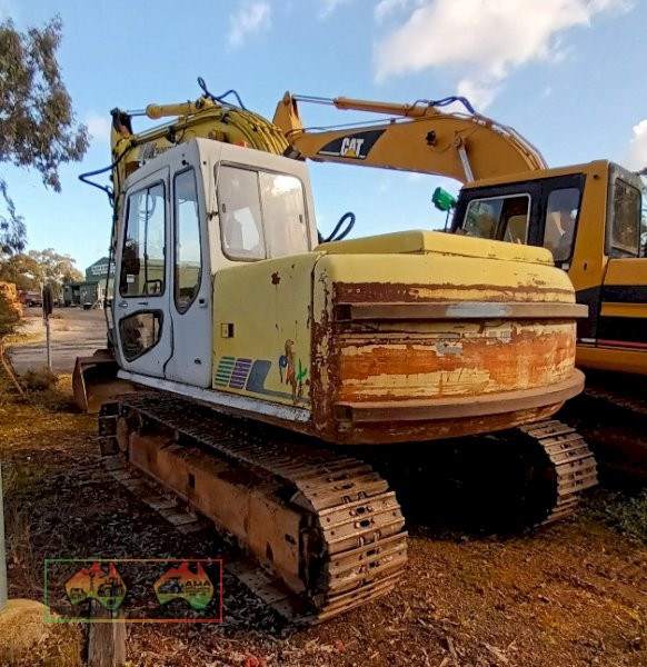 Sumitomo SH120 Excavator - photo 4