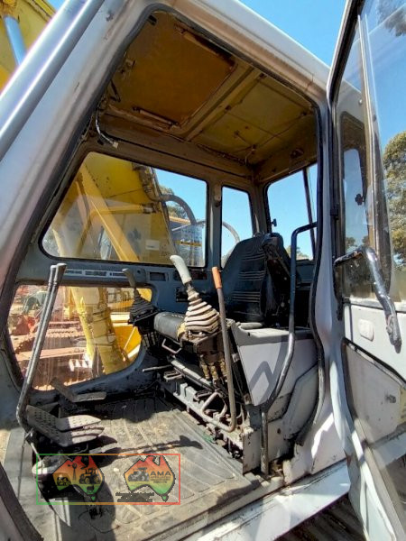 Sumitomo SH120 Excavator - photo 12