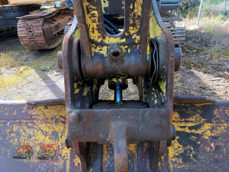 Sumitomo SH120 Excavator - photo 11