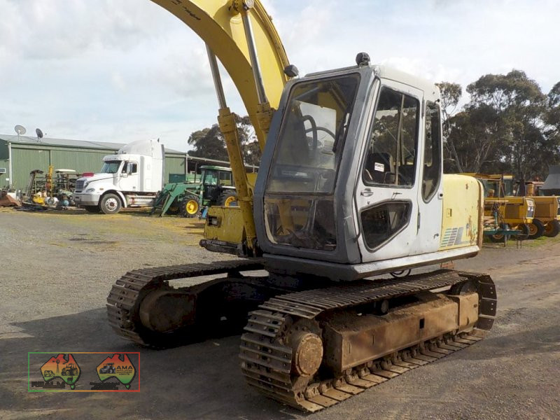 Sumitomo SH120 Excavator - photo 5
