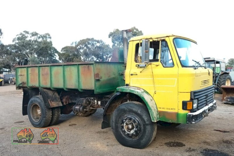 Ford D Series Tip Truck - photo 2