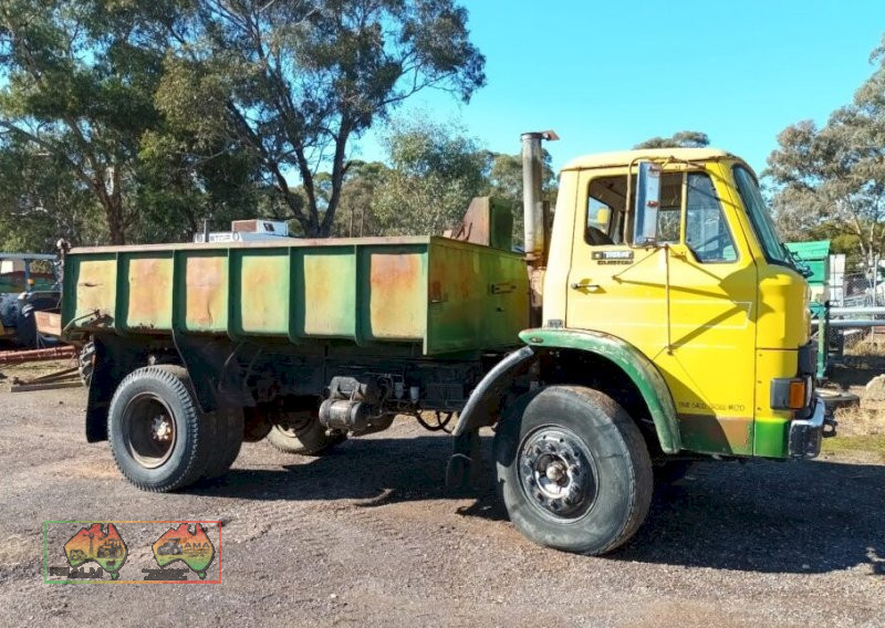 Ford D Series Tip Truck - photo 3
