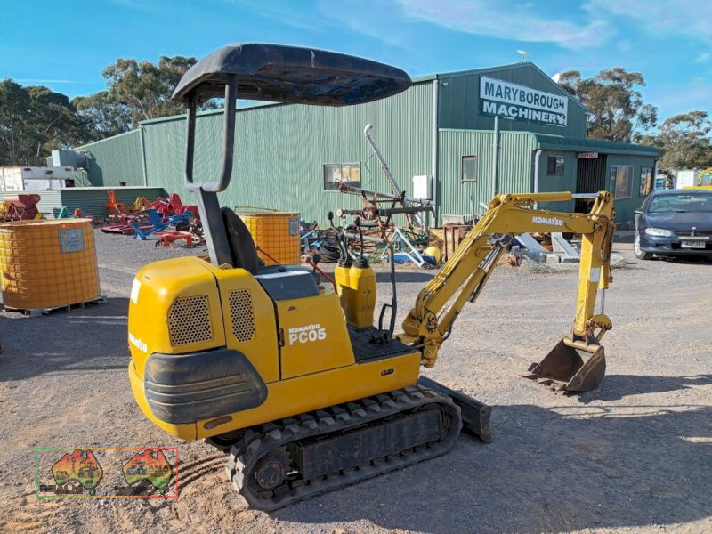 Komatsu PC05-7E Excavator - photo 2