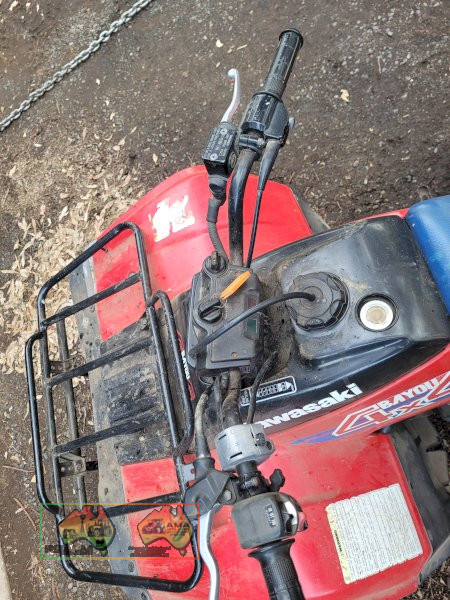 Kawasaki KLF300C Quad Bike - photo 10