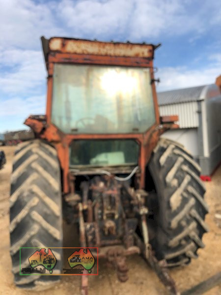 Zetor 8045 Tractor with FEL - photo 5