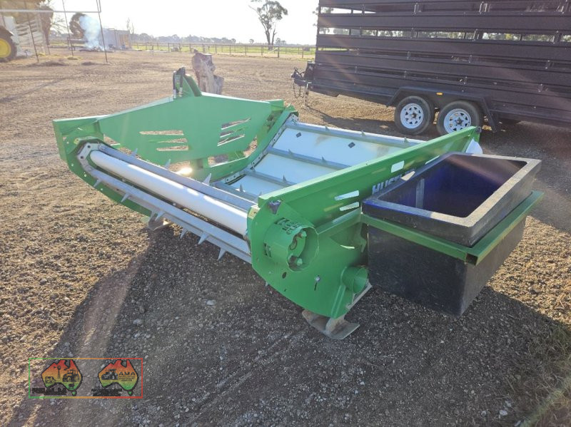 Hustler Unrolla LX105 Mounted Bale Feeder - photo 4