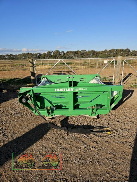 Hustler Unrolla LX105 Mounted Bale Feeder