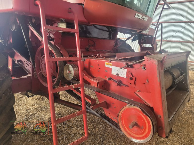 1996 IH-2188 Axial Flow Header - photo 10