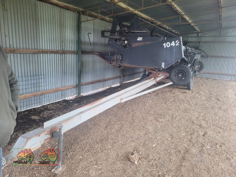 1996 IH-2188 Axial Flow Header - photo 20