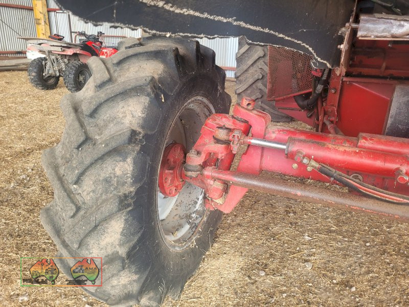 1996 IH-2188 Axial Flow Header - photo 15