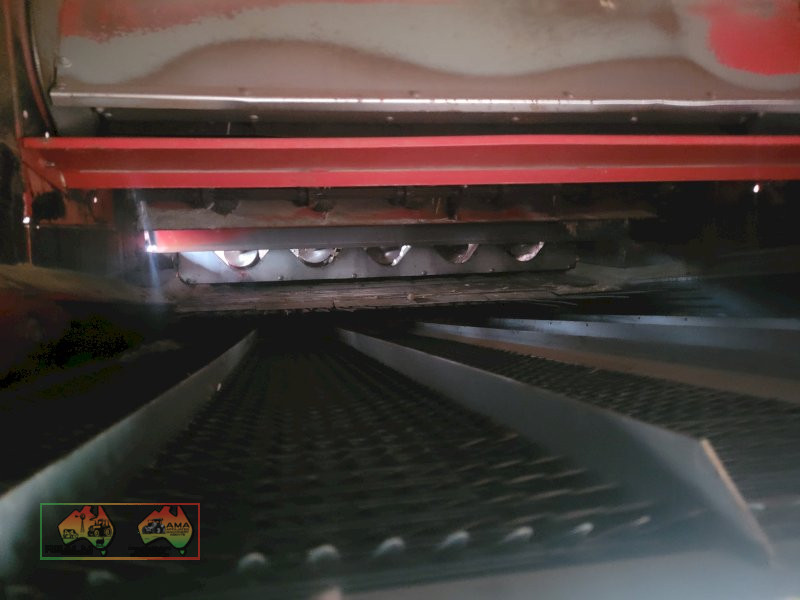1996 IH-2188 Axial Flow Header - photo 13