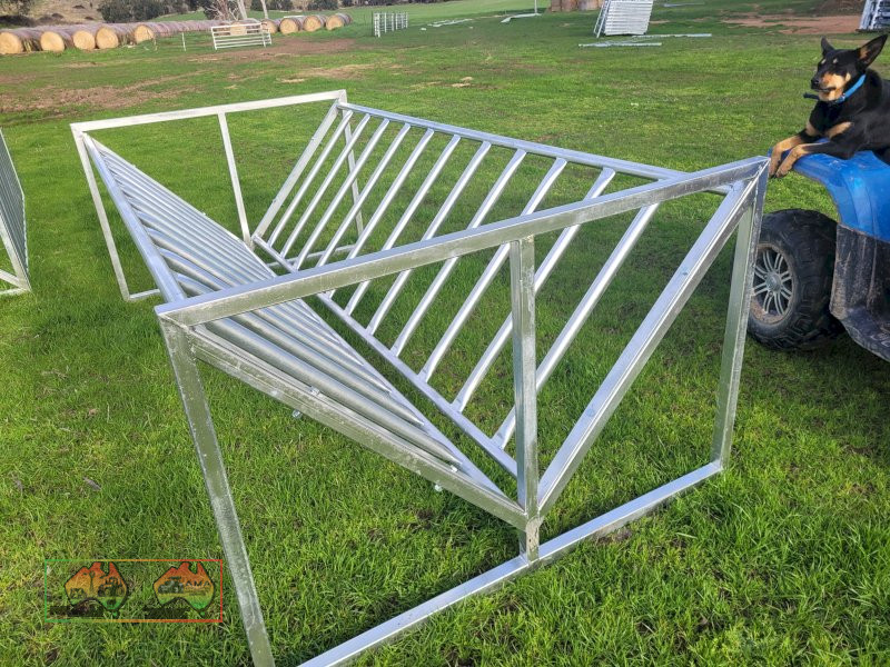 New Galv Sheep/Cattle Hay Feeder Rack - photo 4