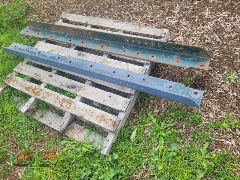 Turntable Chassis Rails (Kyabram Vic) - photo 2