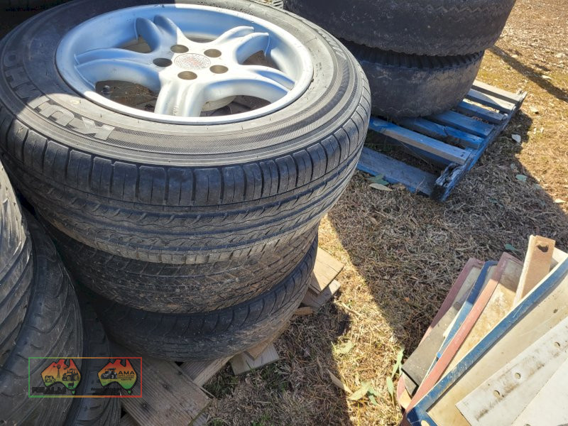 4x Auscar Alloy Rims (Kyabram Vic) - photo 5