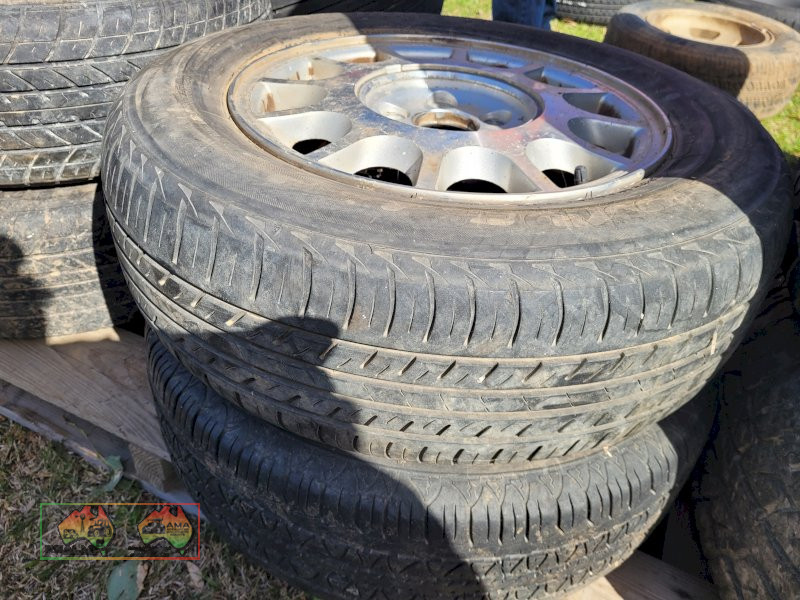 2x Alloy Rims & Good Tyres (Kyabram Vic) - photo 2