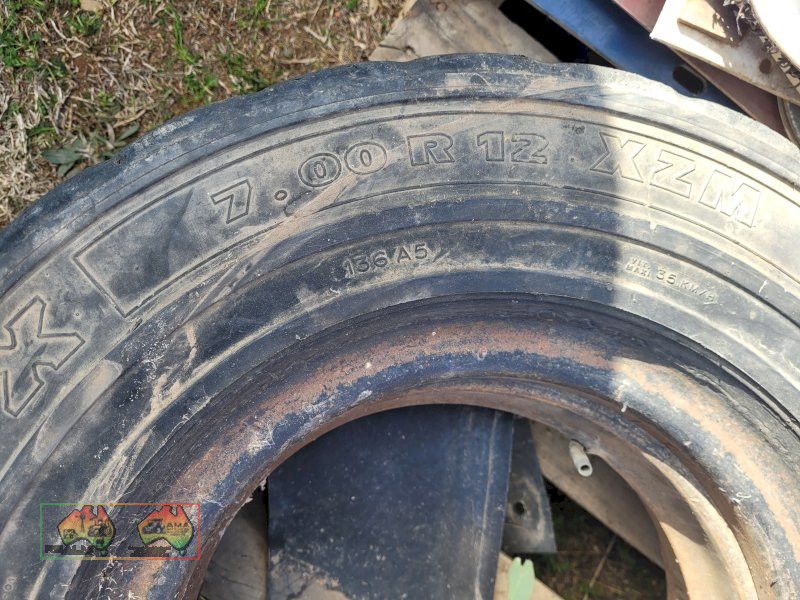 1x 7.00R12 Pneumatic Forklift Tyre - photo 2