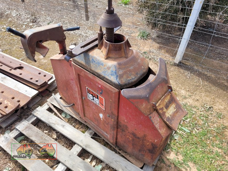 Coats 10-10 Super Powerman Air Operated Tyre Changer  (Kyabram Vic.)