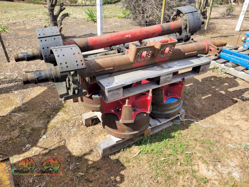 2x Truck Tracker Axles with 4 Spider Rims and Brakes  (Kyabram Vic.) - photo 2