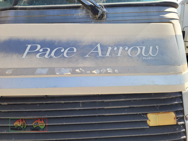 Fleetwood 'Pace Arrow' Motorhome (Kyabram Vic.) - photo 3