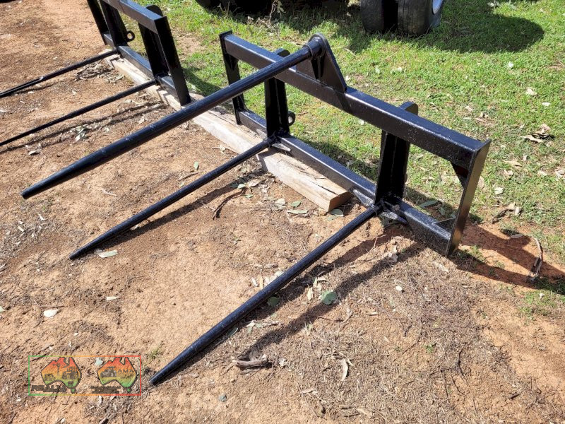 FEL Quick Hitch 3 Prong Hay Forks 'A' (Kyabram Vic.) - photo 4