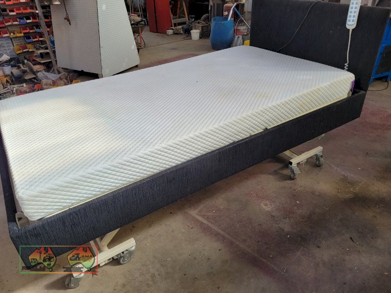 Electric Hospital Bed (Kyabram Vic.) - photo 2