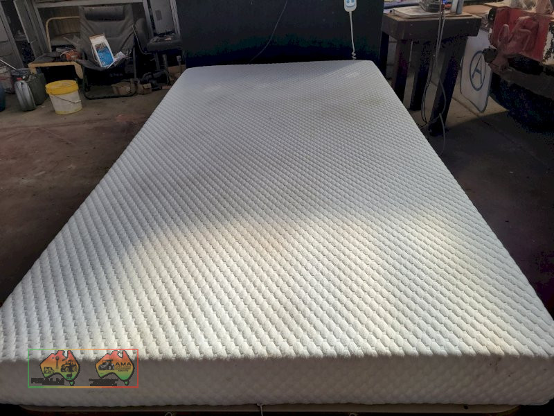 Electric Hospital Bed (Kyabram Vic.)