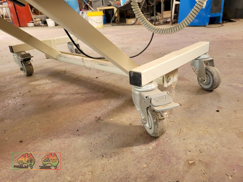 Electric Hospital Bed (Kyabram Vic.) - photo 7