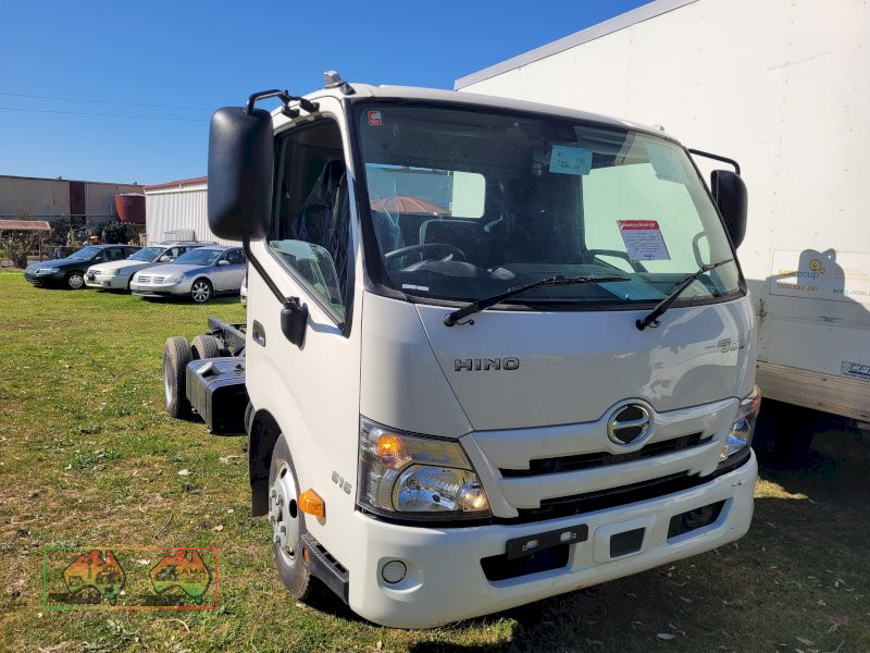 2022 (New) Hino 300-616 Series 2 Cab-Chassis - photo 3