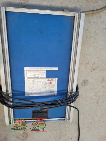 Solarex 12v Camping Solar Panel (Kyabram Vic.) - photo 2