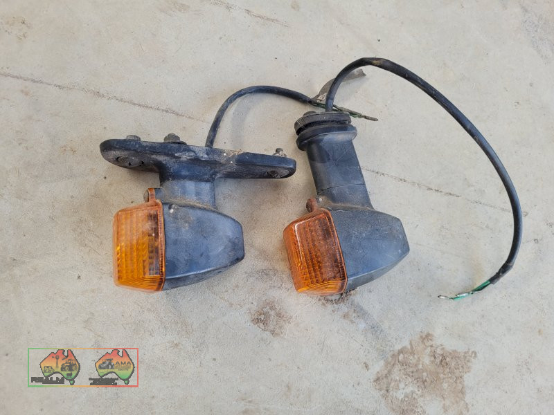 2x Kawasaki GPX-250 Indicators (Kyabram Vic.) - photo 2