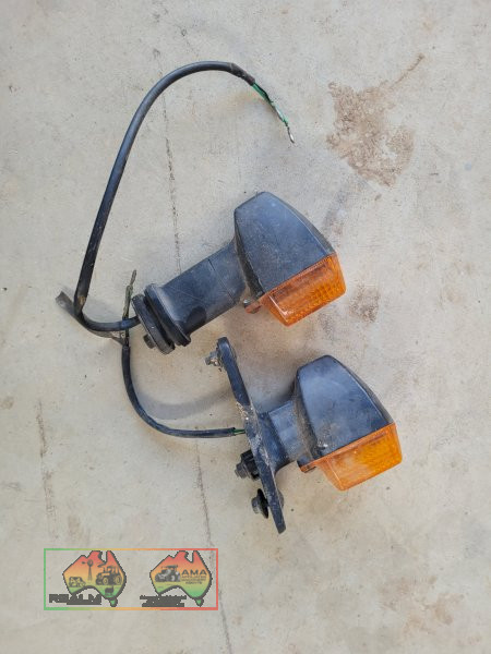 2x Kawasaki GPX-250 Indicators (Kyabram Vic.) - photo 1