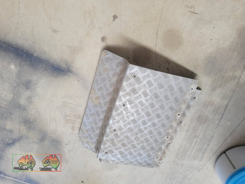 4x Checker Plate Aluminium Water Guards (Kyabram Vic.) - photo 3