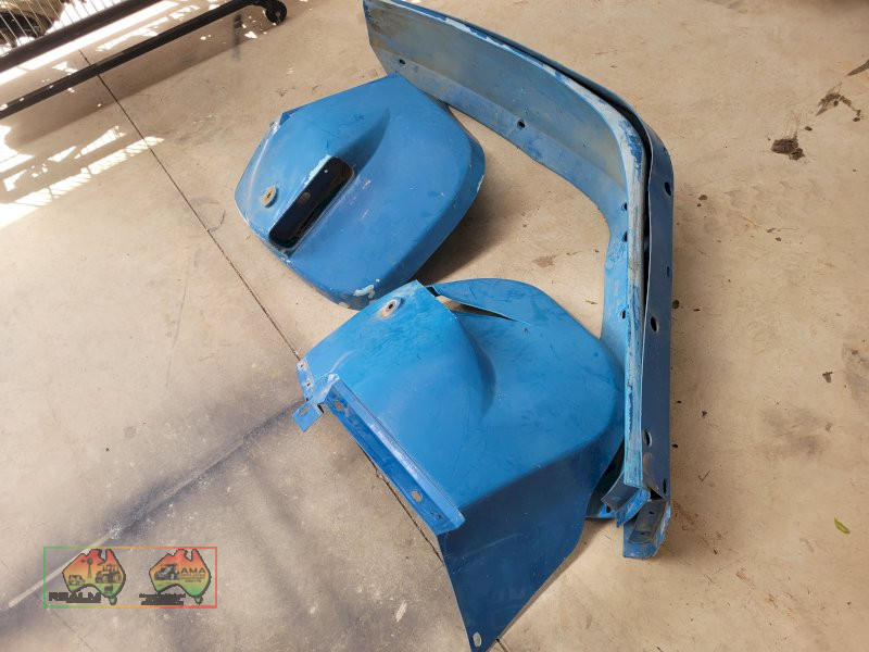 Ford NH-6640 Tractor Mud Guards (Kyabram Vic.) - photo 2