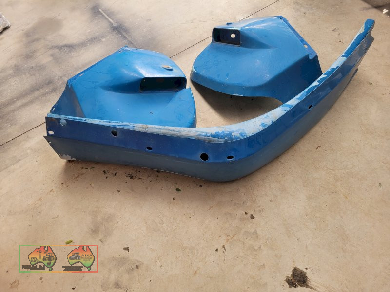 Ford NH-6640 Tractor Mud Guards (Kyabram Vic.) - photo 3