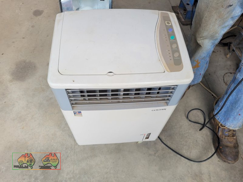 Goldair Electric Air Cond. Unit ~ Good Working Cond. (Kyabram Vic.) - photo 2